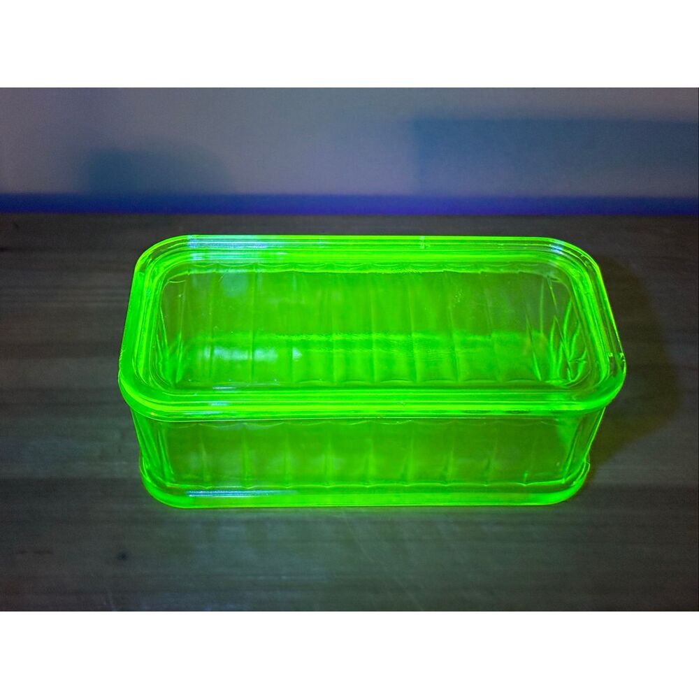 Green Depression Uranium Glass Lidded Refrigerator Dish 1930’s